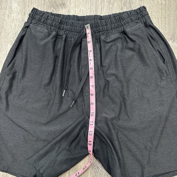 Outdoor Voices Shorts Men's Large Heather Gray High Stride 7" Athletic Shorts - Picture 3 of 10